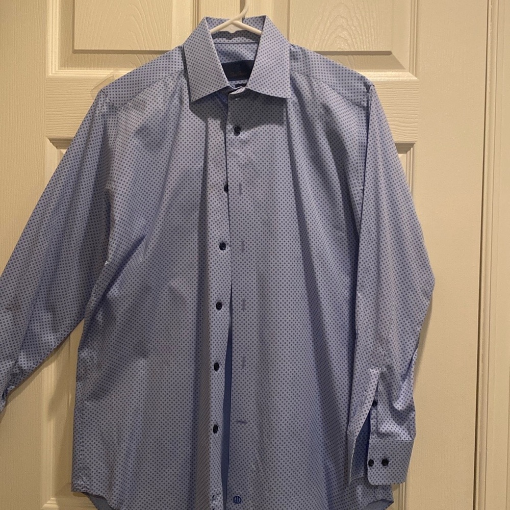 David Donahue Trim 16 - 32/33 light blue dress shirt with dark